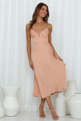 Private Kiss Midi Dress Peach