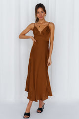 No Missing Kisses Midi Dress Chocolate