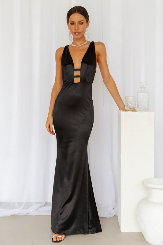 Regal Moment Maxi Dress Black