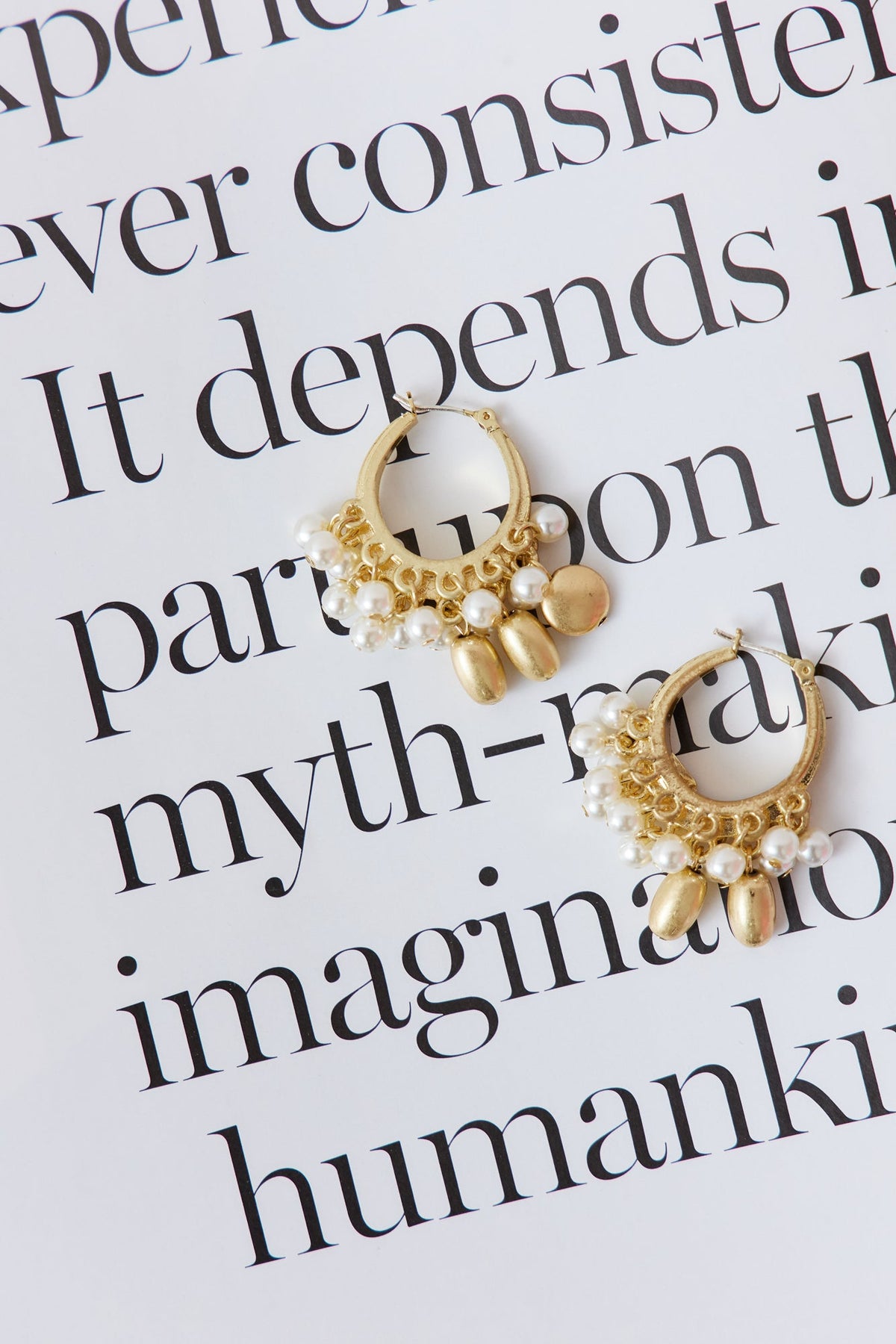 Loving Limelight Earrings Gold