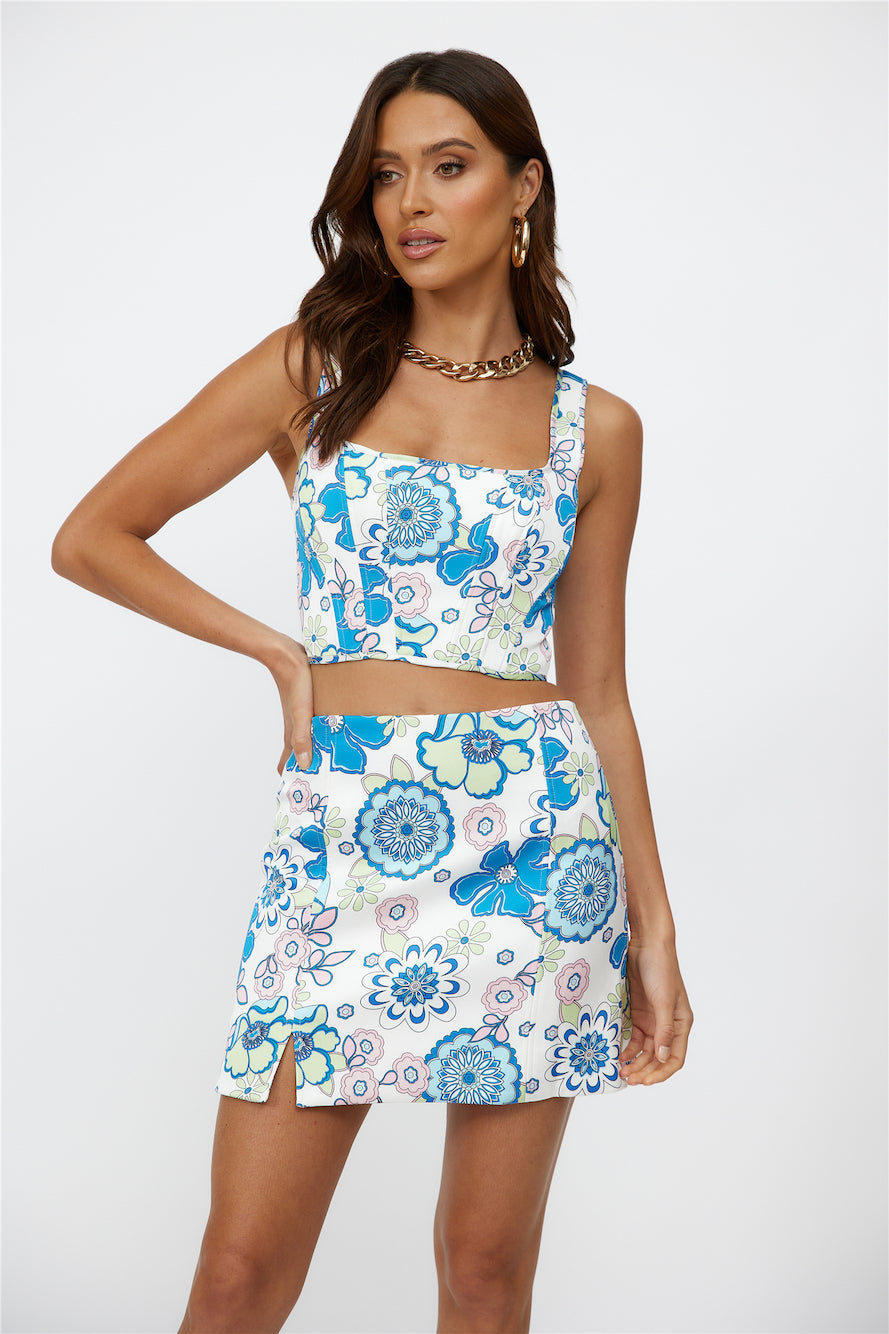 FINDERS KEEPERS Blondie Crop Top Pastel Blue Floral