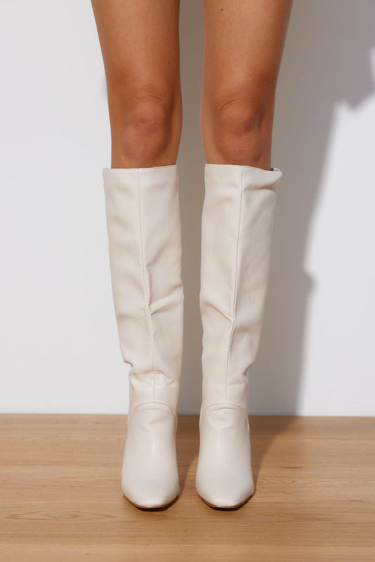 UNESSA Boots IVORY